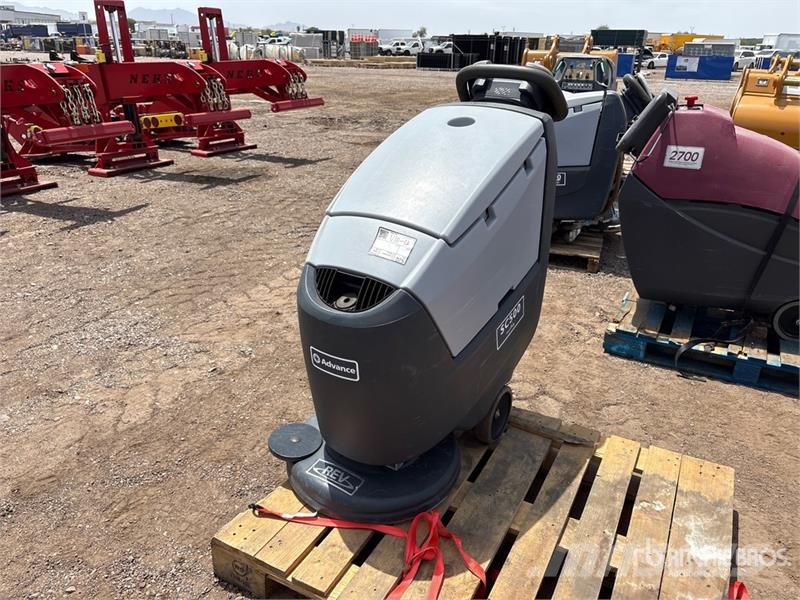 Advance Walk-Behind Electric Floor Scrubber 其他拖車