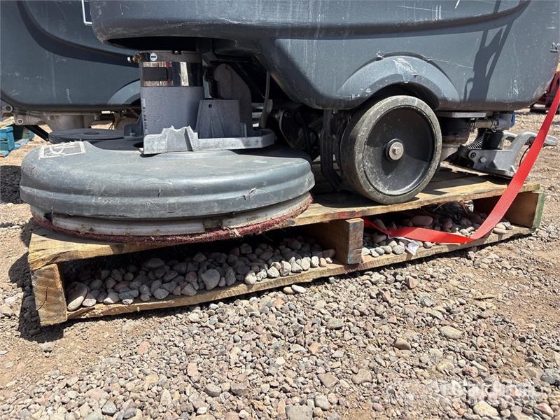 Advance Walk-Behind Electric Floor Scrubber 其他拖車