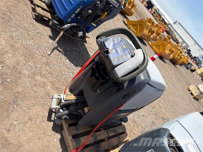 Advance Walk-Behind Electric Floor Scrubber 其他拖車