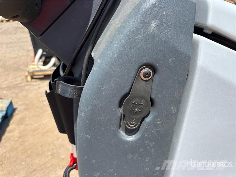 Advance Walk-Behind Electric Floor Scrubber 其他拖車