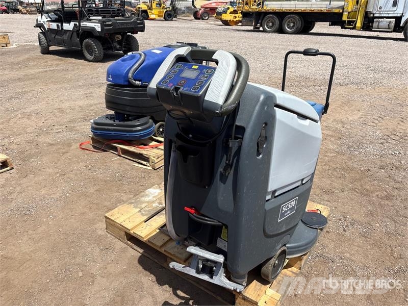 Advance Walk-Behind Electric Floor Scrubber 其他拖車