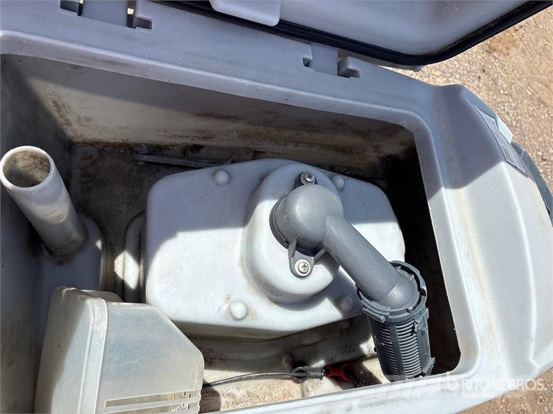 Advance Walk-Behind Electric Floor Scrubber 其他拖車