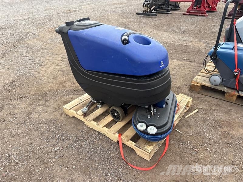 Advance Z26T Walk-Behind Electric Floor Scrubber 其他拖車