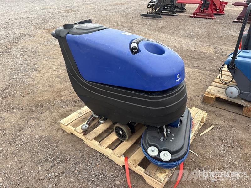 Advance Z26T Walk-Behind Electric Floor Scrubber 其他拖車