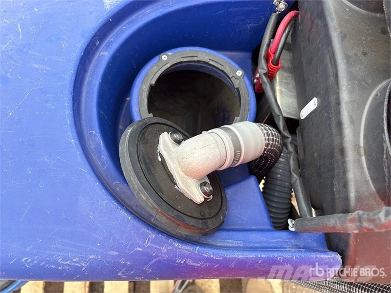 Advance Z26T Walk-Behind Electric Floor Scrubber 其他拖車