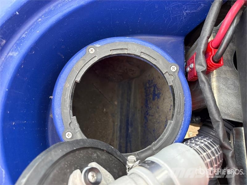 Advance Z26T Walk-Behind Electric Floor Scrubber 其他拖車