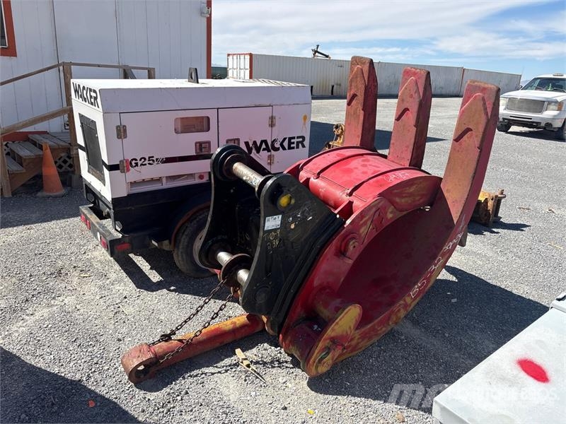 AE 330 22 in Excavator Grapple Kourat