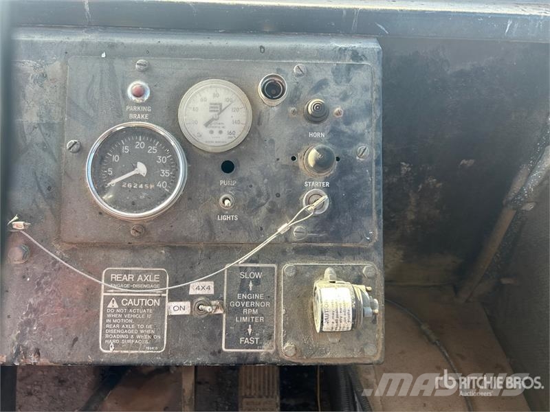 Ag-Chem Terragator 2200 gal 4x4 Off-Highway Rigid Water Tr Kamioni za vodu