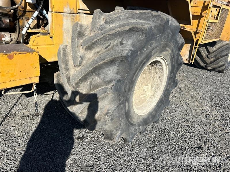 Ag-Chem Terragator 2200 gal 4x4 Off-Highway Rigid Water Tr Kamioni za vodu