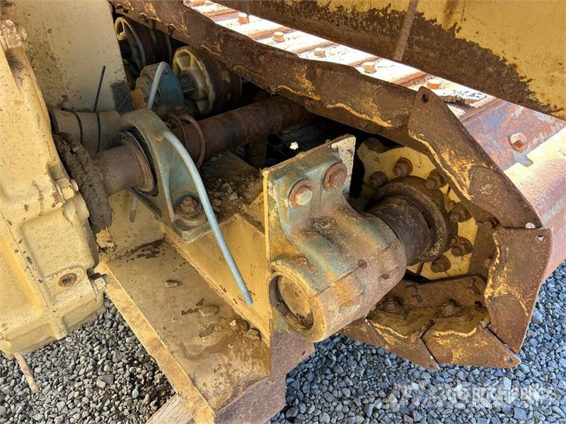  Aggregate Feeder Diger