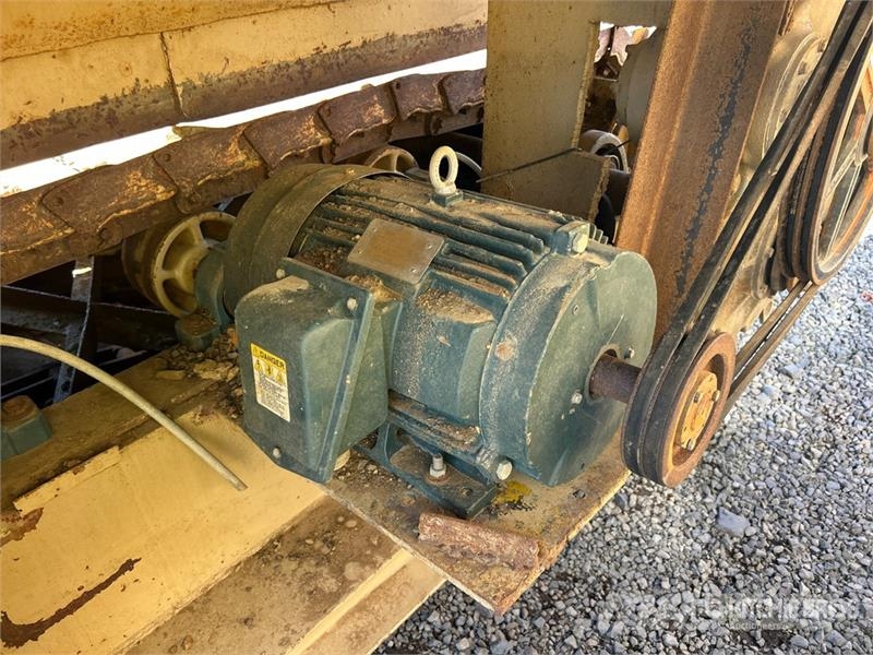  Aggregate Feeder Diger