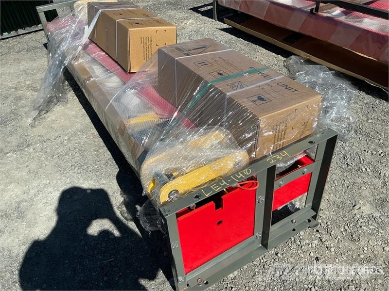 AGT ATK-B1000 2 Post 10000 lb Vehicle Lift (Unused) Bouw - Overige