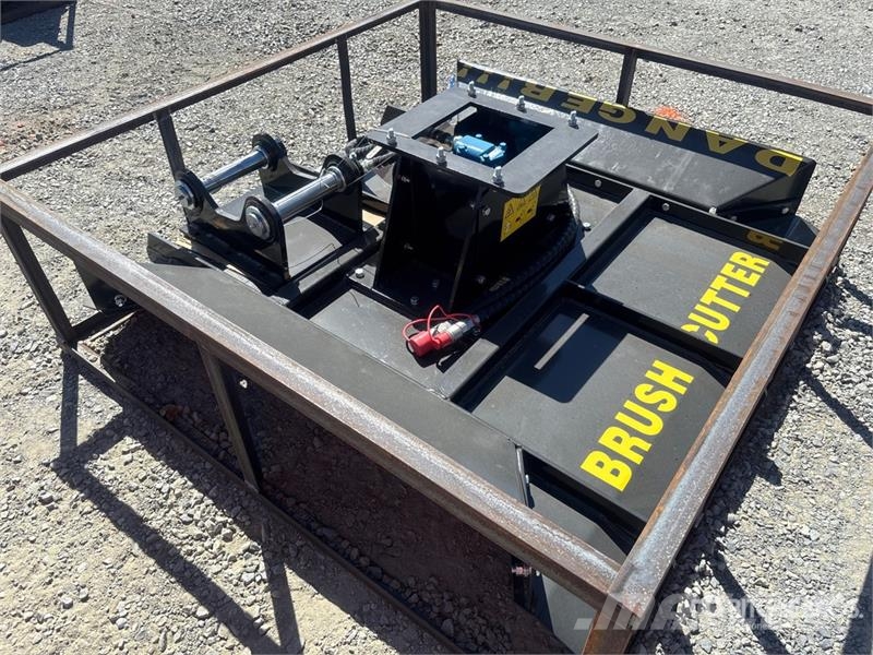 AGT EXRC54 54 in Excavator Brush Cutter - Fits Cat 308 مكونات أخرى