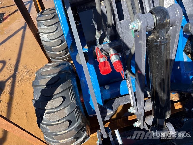 AGT MX-MRW14 Mini Skid Steer Loader (Unused) Skid steer loaders