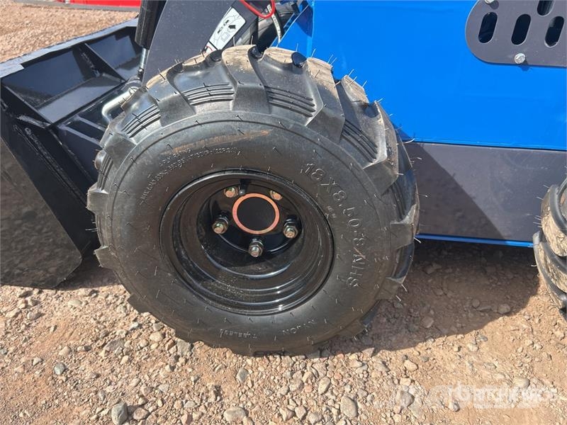 AGT MX-MRW14 Mini Skid Steer Loader (Unused) Krautuvai su šoniniu pasukimu