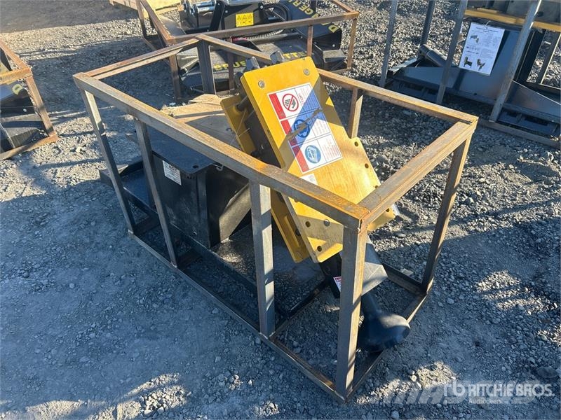 AGT PD680-PZ 8 in Skid Steer Post Driver (Unused) フェンス機材