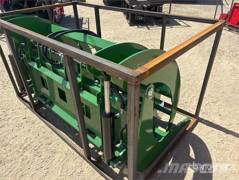AGT SRR72 72 in General Purpose Skid Steer Grapple Buc Grijpers
