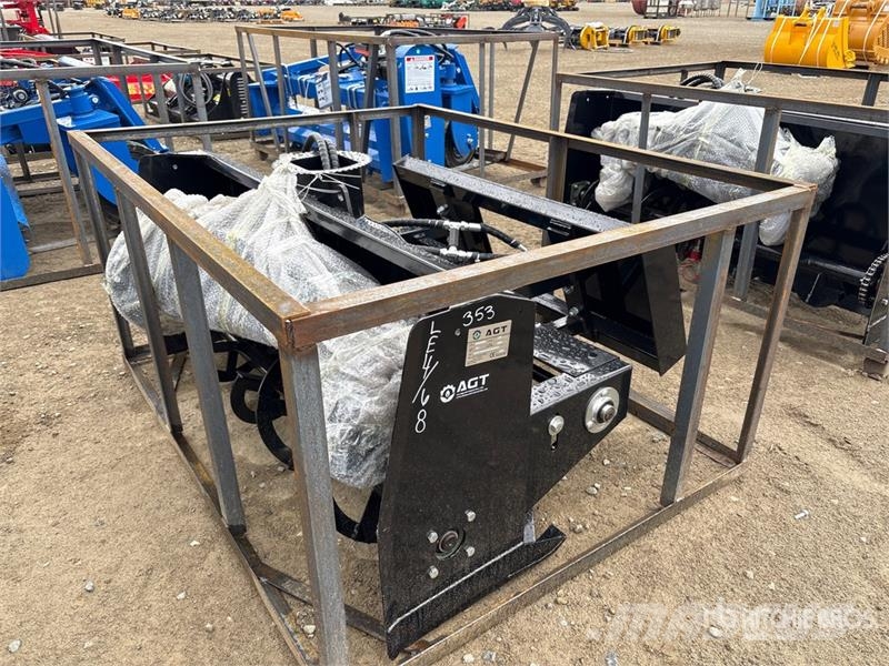 AGT SSSNB60 68 in Skid Steer Snowblower (Unused) Sneeuwblazers