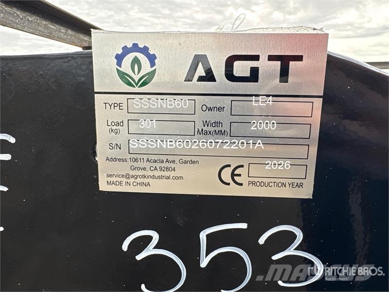 AGT SSSNB60 68 in Skid Steer Snowblower (Unused) Sneeuwblazers
