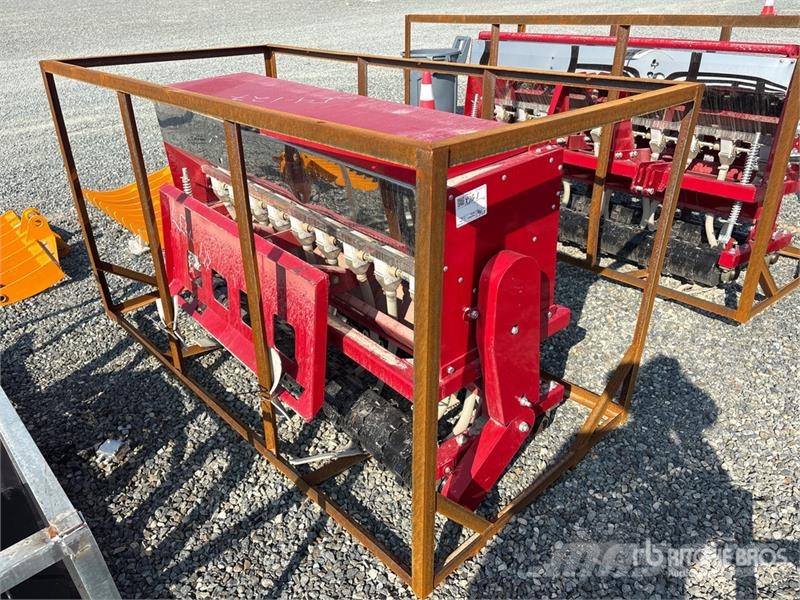 AGT STSD10 3-Point Hitch Skid Steer Seeder (Unused) مثاقيب