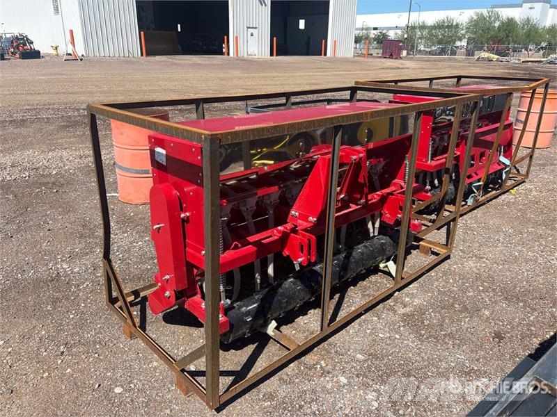 AGT STSD10 70 in 3-Point & Skid Steer Seeder (Unused) Mechanické secí stroje