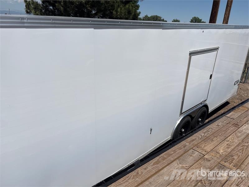 Alcom 24 ft T/A Enclosed Trailer Furgons