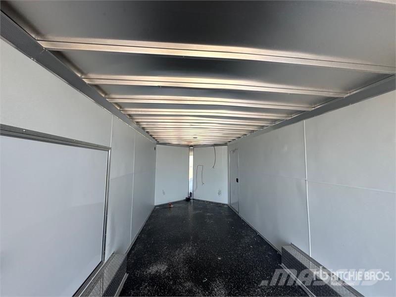 Alcom 24 ft T/A Enclosed Trailer Furgons