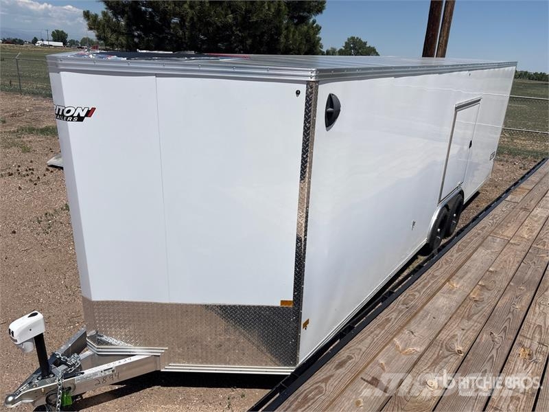Alcom 24 ft T/A Enclosed Trailer Furgons