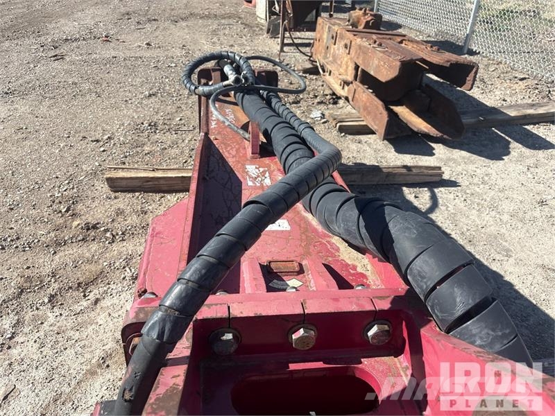 Allied AR130 96 in Hydraulic hammer with wet kit. 3500lbs Hidrolik kırıcılar