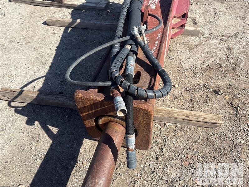 Allied AR130 96 in Hydraulic hammer with wet kit. 3500lbs Hidrolik kırıcılar