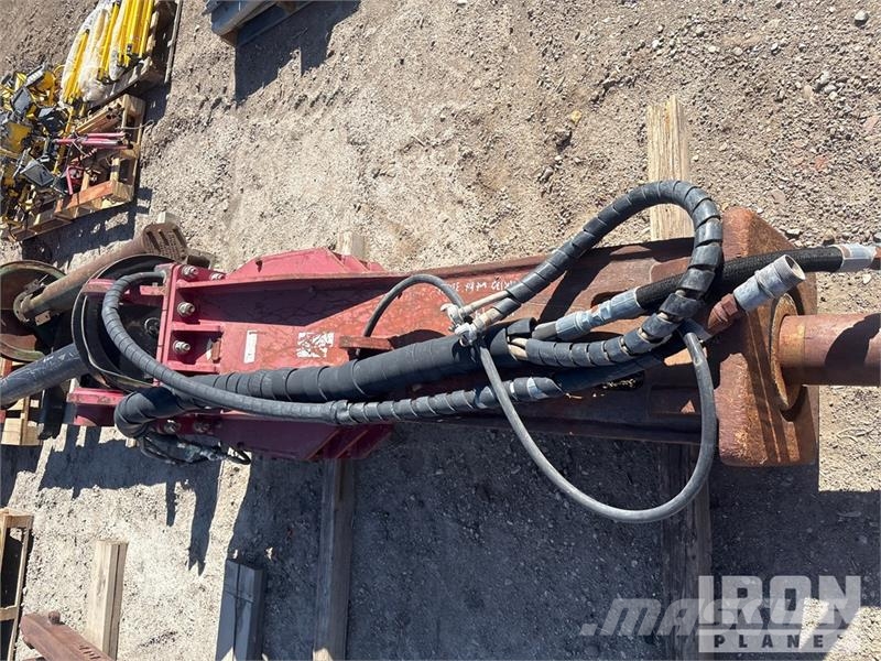 Allied AR130 96 in Hydraulic hammer with wet kit. 3500lbs Hidrolik kırıcılar