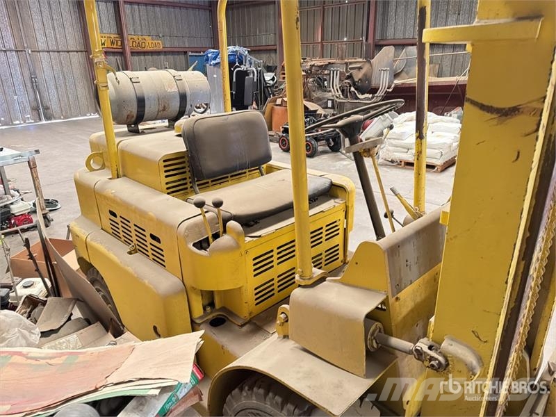 Allis Chalmers Chalmers FP60-24-2PS 6000 lb Forklift Інше
