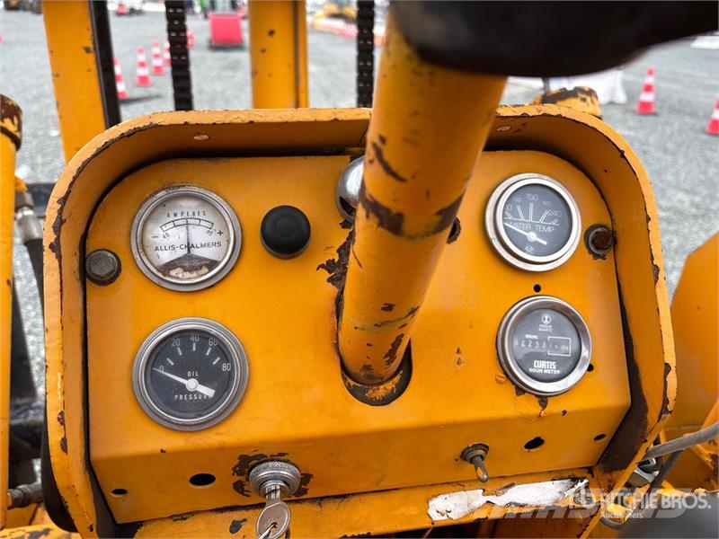 Allis Chalmers Chalmers 500 5000 lb Pneumatic Tire Forkl Другие складские механизмы