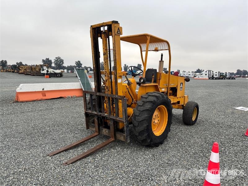 Allis Chalmers Chalmers 500 5000 lb Pneumatic Tire Forkl Другие складские механизмы