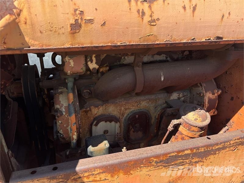 Allis Chalmers Chalmers HD7 QTY. of 3 Crawler Dozer Гусеничні бульдозери