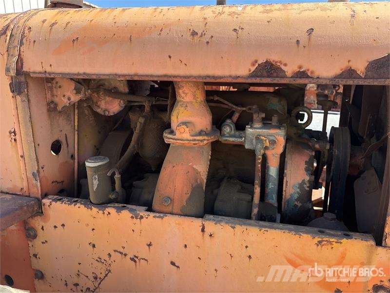 Allis Chalmers Chalmers HD7 QTY. of 3 Crawler Dozer Гусеничні бульдозери