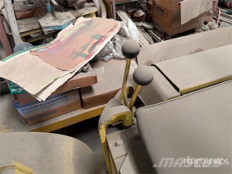 Allis Chalmers Chalmers FP60-24-2PS 6000 lb Forklift Інше