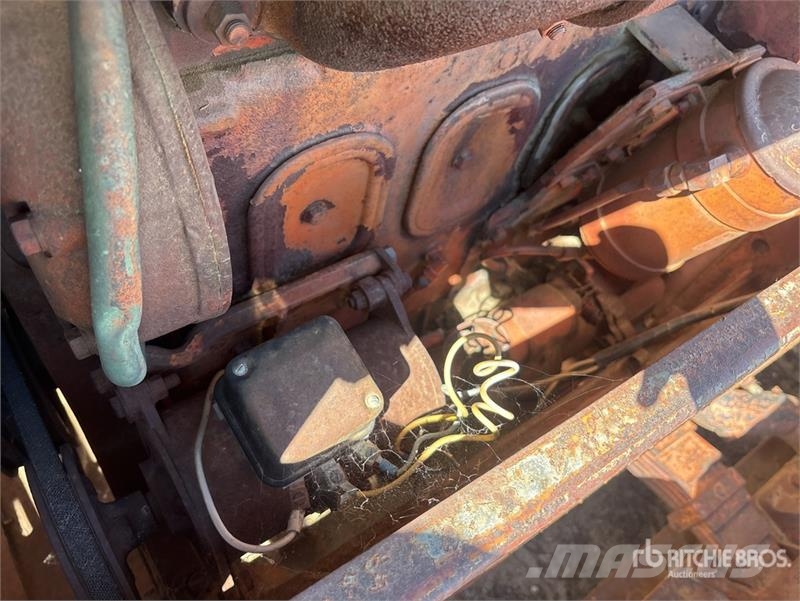 Allis Chalmers Chalmers HD7 QTY. of 3 Crawler Dozer Гусеничні бульдозери