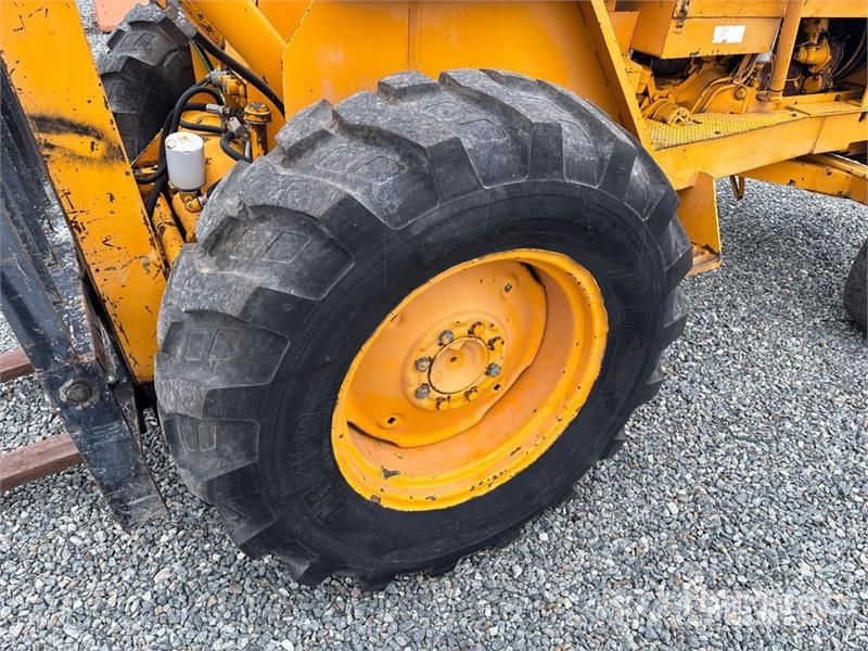 Allis Chalmers Chalmers 500 5000 lb Pneumatic Tire Forkl Другие складские механизмы