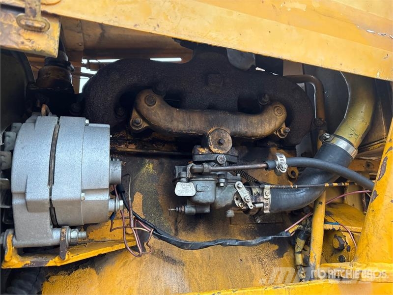 Allis Chalmers Chalmers 500 5000 lb Pneumatic Tire Forkl Другие складские механизмы