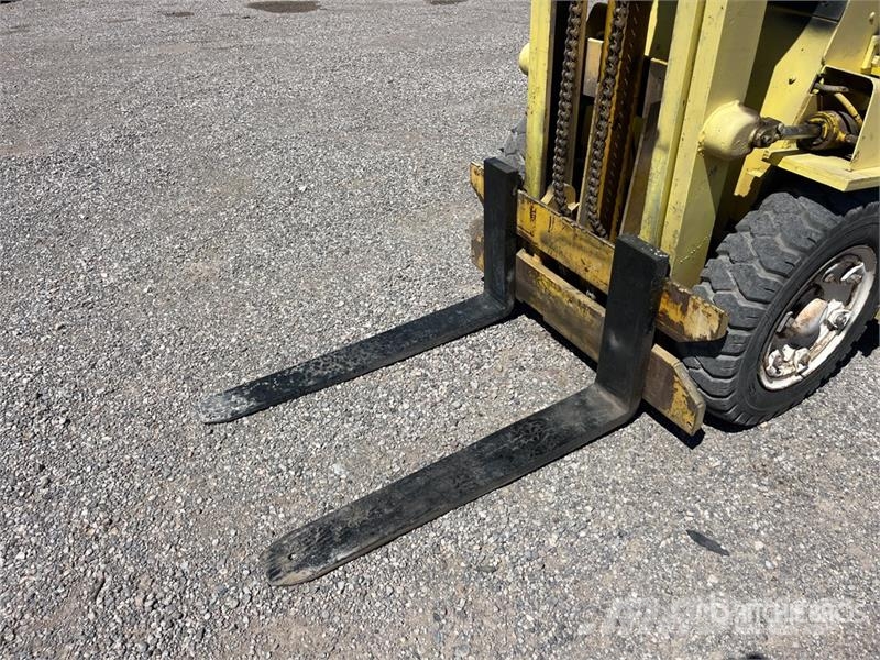 Allis Chalmers Chalmers FP4024 4800 lb Pneumatic Tire Fo Forklift trucks - others