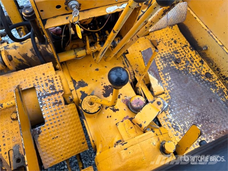 Allis Chalmers Chalmers 500 5000 lb Pneumatic Tire Forkl Другие складские механизмы