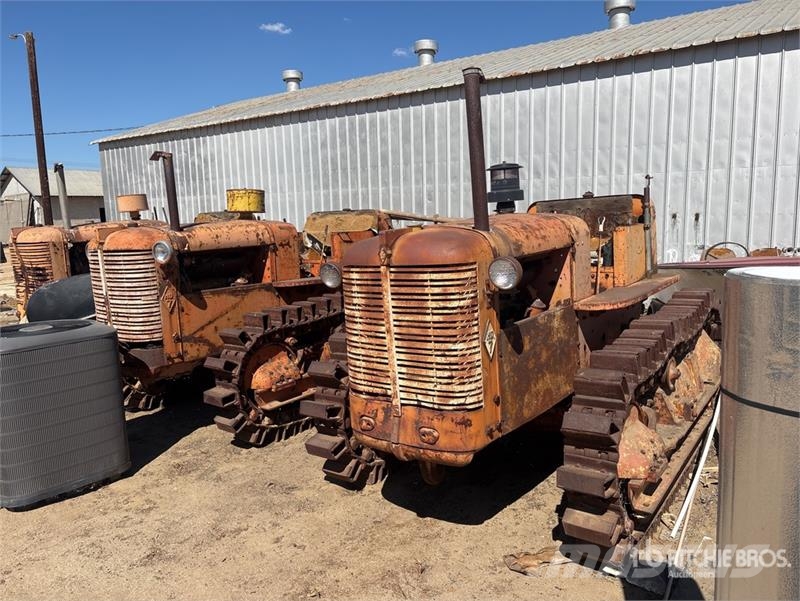 Allis Chalmers of (3) Allis Chalmers HD7 Crawler Dozer بلدوزرات مجنزرة