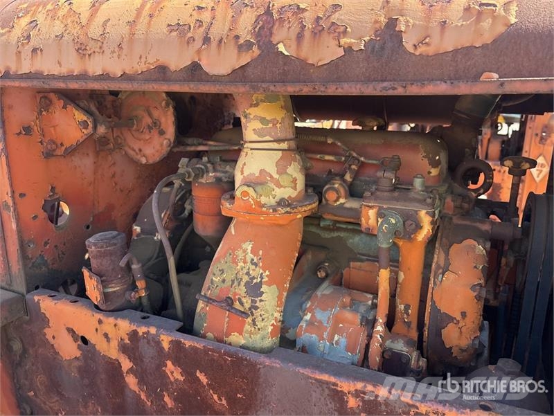 Allis Chalmers of (3) Allis Chalmers HD7 Crawler Dozer بلدوزرات مجنزرة