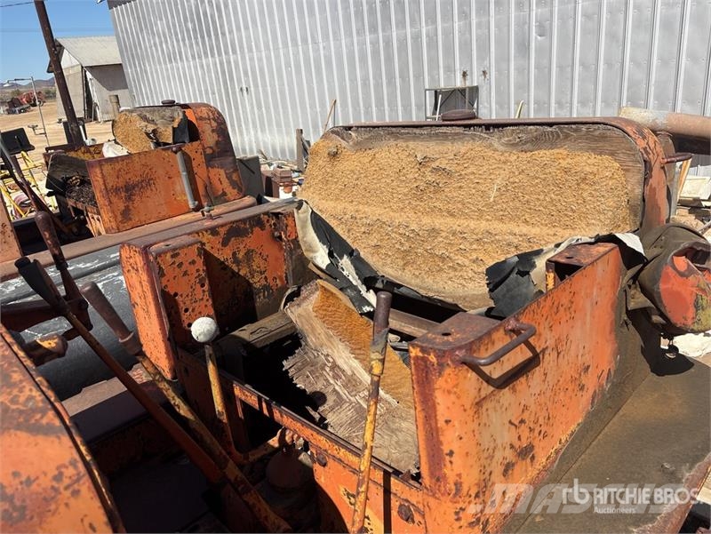 Allis Chalmers of (3) Allis Chalmers HD7 Crawler Dozer بلدوزرات مجنزرة