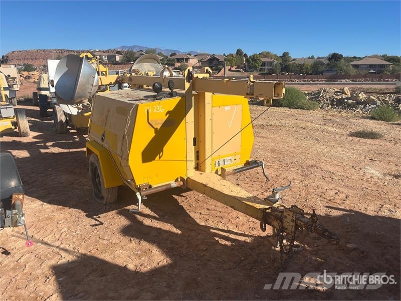 Allmand Bros ML4CAOMXSV 6 kVA Light Tower Svetlobni stolpi