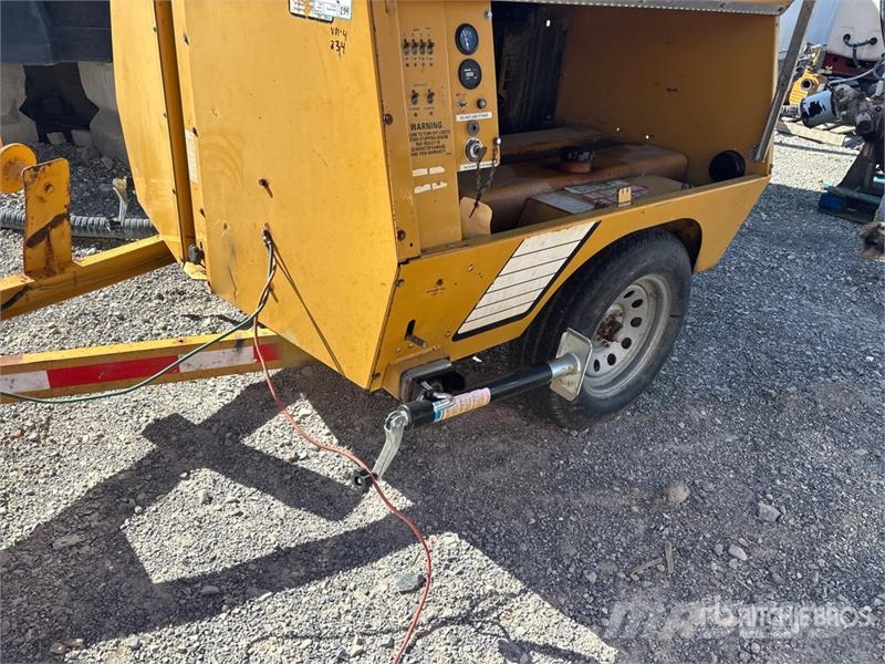 Allmand Maxi-Lite Light Tower Mobiilsed valgustusseadmed