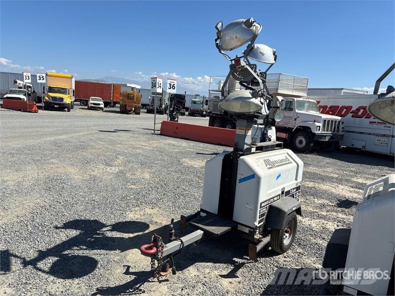 Allmand Night-Lite Pro Light towers