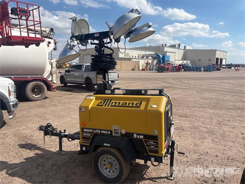 Allmand NLPII-V 8 kW Light Tower Gaismas torņi