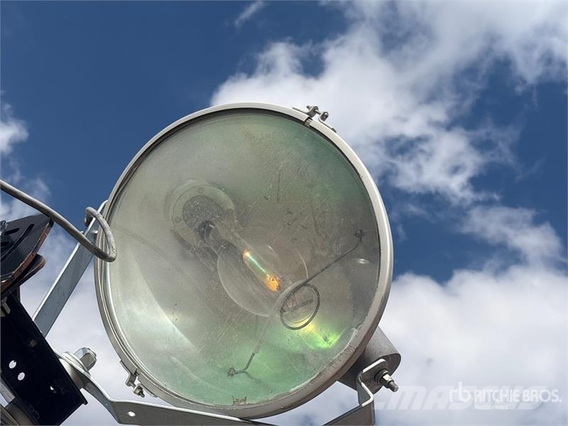 Allmand NLPII-V 8 kW Light Tower Gaismas torņi